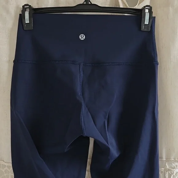 Lululemon Wunder Under Crop (Hi-Rise) *Full-On Luxtreme 21" True Navy - Picture 6 of 10